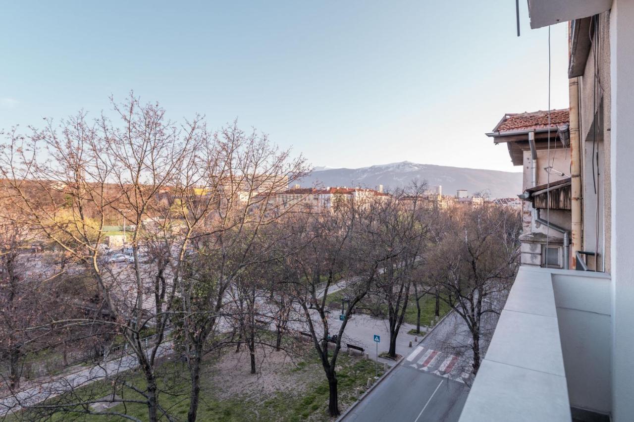 Industrial 2-Bdr Flat By The National Stadium Sofya Dış mekan fotoğraf